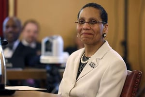 Sheila Abdus-Salaam, la première juge américaine musulmane, à sa nomination le 30 avril 2013 à New  York. © Mike Groll/AP/SIPA