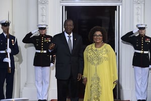 Le couple Compaoré, invité à dîner par l’ancien président Barack Obama, le 5 août 2014. © AP Photo/Susan Walsh