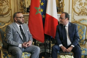 Mohammed VI et François Hollande à l’Élysée, le 2 mai 2017 © Michel Euler/AP/SIPA