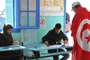 Pendant l’élection présidentielle, en décembre 2014, à Tunis. © Hassene Dridi/AP/SIPA