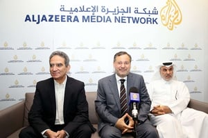 Des hauts représentants de la chaîne Al-Jazeera à Doha en 2015. © Osama Faisal/AP/SIPA
