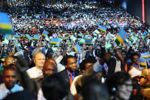 Visite officielle à Paris du président Paul Kagame (Rwanda) du 11 au 13 septembre 2011. Rencontre à Aubervilliers le 11 septembre avec la diaspora rwandaise vivant en Europe. © Vincent Fournier / JA