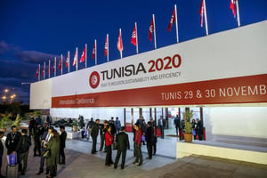 Conférence Internationale sur l’Investissement « Tunisia 2020 » du 29 au 30 novembre 2016. Devant le Palais de congrès de Tunis. © Nicolas Fauqué pour JA