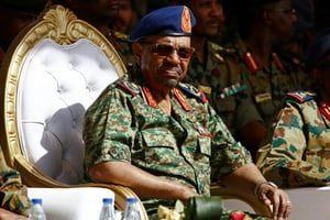 Le président du Soudan Omar el-Béchir, le 9 avril 2017 près de Meroe, au nord de Khartoum © ASHRAF SHAZLY / AFP