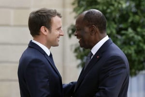 Rencontre entre le président français Emmanuel Macron et son homologue ivoirien Alassane Ouattara le 11 juin 2017, à Paris. © Francois Mori/AP/SIPA