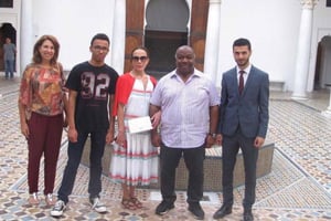 Au milieu de la photo, Ali Bongo Odimba, son épouse, Sylvia et, à sa gauche, leur fils cadet au musée des Cultures méditerranéenes de Tanger le 24 juillet 2017. © Fondation nationale des musées (FNM)