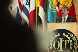 Le secrétaire général de l’OIT Guy Ryder le 9 juin 2014 au siège de l’organisation onusienne à Genève. © Jean-christophe Bott/AP/SIPA