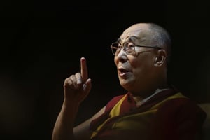 Le Dalaï Lama lors d’une conférence à New Delhi, en Inde, le 10 août 2017. © Tsering Topgyal/AP/SIPA