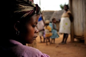 En Afrique, une peau claire chez une femme est souvent considérée comme un critère de beauté. © Jules Bosco/CC/Pixnio