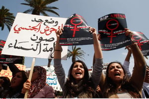 Manifestation contre le harcèlement sexuel des femmes le 17 mars 2012 à Rabat (photo d’illustration). © Abdeljalil Bounhar/AP/SIPA