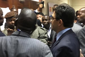 Le ministre marocain des Affaires étrangères, Nasser Bourita, devant la salle de réunion de la TICAD le 23 août 2017 à Maputo. © DR