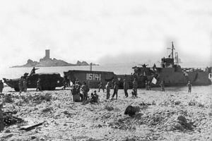 Débarquement des troupes alliées sur la plage de Saint Raphaël, dans le sud de la France, en août 1944. © Wikimedia Commons