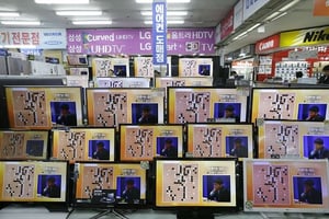 Image d’illustration : le joueur de Go Lee Sedol lors de son match contre le programme d’intelligence artificielle de Google, AlphaGo, le 9 mars 2016 à Séoul. © Ahn Young-joon/AP/SIPA