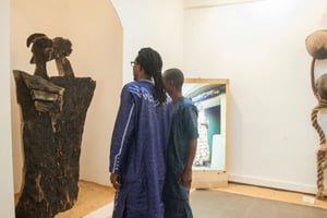 Exposition du sculpteur Moustapha Deme à la Galerie Nationale à Dakar en 2014 © Youri LENQUETTE / JA