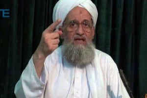Capture d’écran d’une vidéo de propagande de Ayman Al Zawahiri, le chef de l’organisation terroriste Al-Qaïda. © Anonymous/AP/SIPA