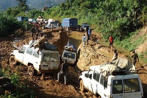 Une route dans le territoire de Mwenga, en RDC, en 2010. © Flickr/Creative Commons/Aide humanitaire et protection civile de la Commission européenne