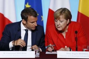 Le président français Emmanuel Macron et la chancelière allemande Angela Merkel, lors d’une conférence de presse à l’Elysée à Paris, le 28 août 2017. © Francois Mori/AP/SIPA