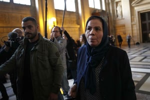 Latifa Ibn Zlaten, mère de la première victime de Mohamed Merah, au procès de son frère Abdelkader Merah, le 2 novembre 2017 à Paris. © Christophe Ena/AP/SIPA