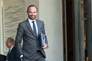 French Prime Minister Edouard Philippe leave after the weekly cabinet meeting at Elysee Palace.Paris, FRANCE-07/11/2017//JACQUESWITT_1546.1144/Credit:Jacques Witt/SIPA/1711071623 © Witt/SIPA