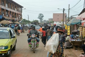 le marché de Bamenda, capitale du Nord-Ouest du Cameroun, le 15 novembre 2017. © Reinnier KAZE/AFP