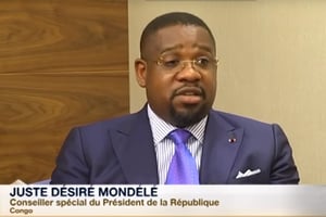 Juste Désiré Mondélé, secrétaire Général du Parti Congolais du Travail, invité de l’émission Le Talk sur Africa 24, le 28 août 2017. © DR/ Capture d’écran de l’émission « Le Talk » sur la chaîne de télévision Africa24.