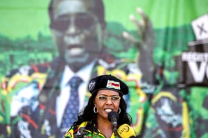 L’ex-première dame lors d’un rassemblement de la Zanu-PF, 
le 4 novembre, à Bulawayo. © ZINYANGE AUNTONY/AFP