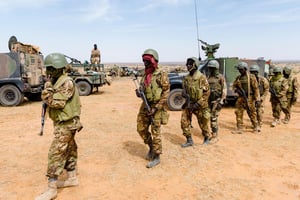 Soldats des Forces armées maliennes lors d’une opération conjointe avec la mission Barkhane, mi-novembre. © ECPAD/AFP