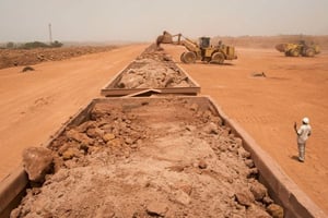 GAC utilisera la même ligne ferroviaire que CBG (photo) pour transporter son minerai. © Jean Claude MOSCHETTI/REA