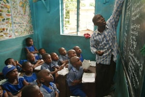 Dans une salle de classe de Lagos, en 2005 (photo d’illustration) © GEORGE OSODI/AP/SIPA