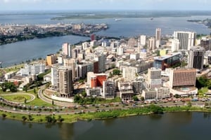 Le quartier du Plateau, à Abidjan. © Jacques Torregano / Divergence pour JA