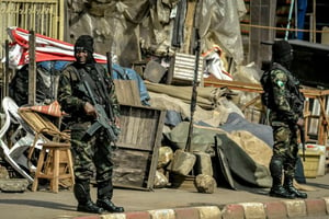 Des soldats camerounais, le 17 novembre 2017 à Bamenda. © AFP