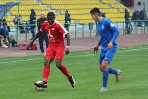 Franck Dja Djédjé lors du match Taraz – Kaisar, au Kazakhstan en octobre 2017. © DR / Kaysar FC
