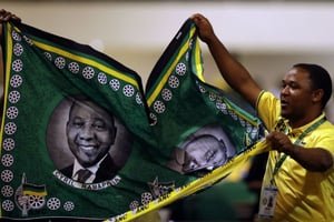 Des supporteurs de Cyril Ramaphosa lors du congrès de l’ANC le 20 décembre 2017 à Johannesburg. © Themba Hadebe/AP/SIPA