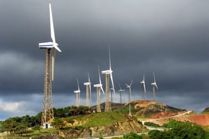 Malgré une hausse de la production d’énergie renouvelable sur le continent, le secteur reste dominé par les énergies fossiles importées. Ici, au Maroc. © Reportage pour JA
