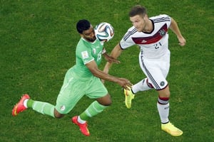 El Arbi Soudani, lors d’un match contre l’Allemagne en 2014 © Fabrizio Bensch/AP/SIPA