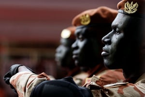 Des soldats des Forces spéciales ivoiriennes, lors d’un défilé le 7 août 2017. © REUTERS/Luc Gnago