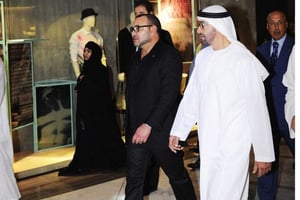 Le Roi Mohammed VI en visite privée aux Emirats Arabes Unies à Abou Dhabi, en 2011. © SIPA
