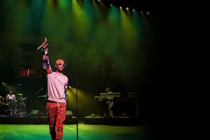 Wizkid se produit sur scène au Royal Albert Hall, à Londres (Royaume-Uni) le 29 septembre 2017 © Christie Goodwin/Redferns/Getty