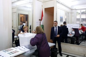 Vote anticipé à Paris pour les élections législatives libanaises prévues le 6 mai. © Thibault Camus/AP/SIPA