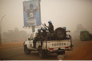 Une patrouille de la Minusca dans les rues de Bangui. © Jerome Delay/AP/SIPA