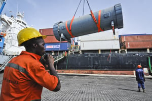 Sur le terminal Bolloré du port de Conakry en juin 2013. © Vincent Fournier/Jeune Afrique