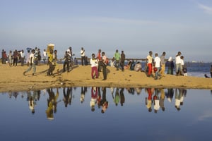 Sur une plage de Lomé, au Togo, en 2014 (illustration). © Jacques TORREGANO pour Jeune Afrique