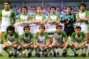 L’Algérie au Mondial 1982 en Espagne (du 13 juin au 11 juillet) avec (de g. à d. et de h. en b.) : Korichi, Fergani, Mansouri, Dahleb, Cerbah, Guendouz ; Zidane, Belloumi, Madjer, Assad, Merzekane. © DR