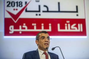 Mohamed Tlili Mansri, alors président de l’ISIE en Tunisie, lors d’une conférence de presse à Tunis, le mercredi 9 mai 2018. © Hassene Dridi/AP/SIPA