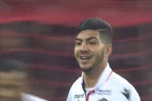 Le Tunisien Bassem Srarfi célèbre un but avec Nice contre Lille, le 20 décembre 2017. © Capture d’écran Youtube