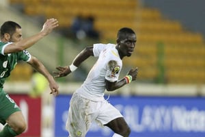 Le Sénégalais Idrissa Gueye lors d’un match face à l’Algérie pendant la CAN en Guinée équatoriale, le 27 janvier 2015 à Malabo. © Sunday Alamba/AP/SIPA