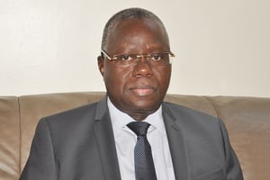 Le secrétaire général du Système d’échanges d’énergie électrique ouest-africain (EEEOA), le burkinabè Siengui Ki, 59 ans. © DR