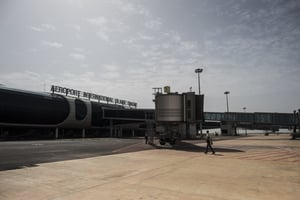 L’aéroport international Blaise Diagne © Sylvain Cherkaoui/Cosmos pour Jeune Afrique