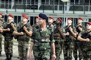 Plusieurs militaires français de l’Opération Licorne ont été tués lors du bombardement de Bouaké en 2004 (photo d’illustration). © Georges Gobet/AP/SIPA