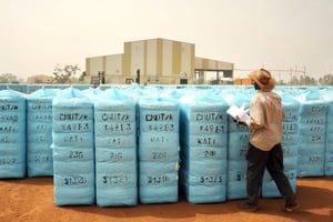L’usine d’égrenage de la société publique malienne, à Ouéléssébougou. © emmanuel daou bakary